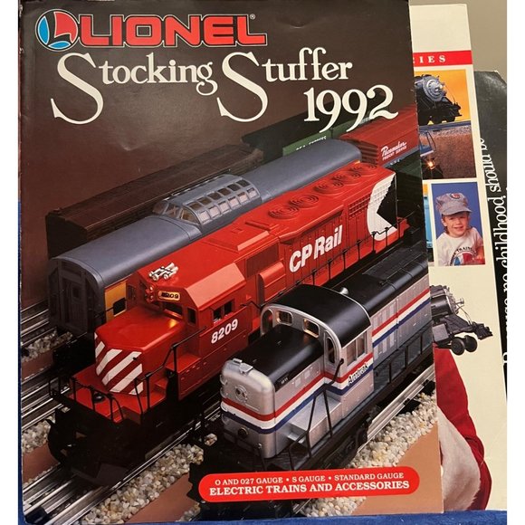 Lionel Catalog Lot of 7 1985 thru 1994 Model Electric Miniature Railroad Trains - Picture 3 of 16